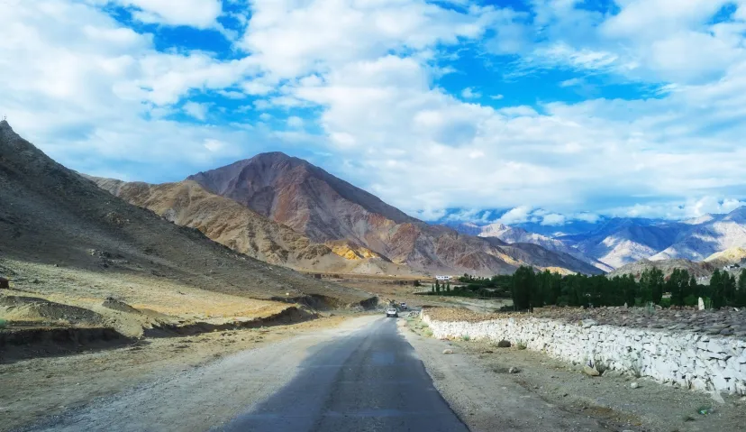 Leh Ladakh Adventure Expedition – Pangong and Nubra Valley Tour 1